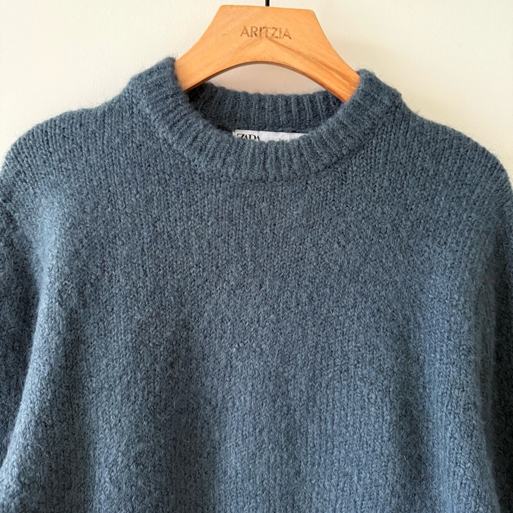 ZARA Blue Cropped Fuzzy Sweater Soft Knit Crew Neck Size S - Picture 7 of 9